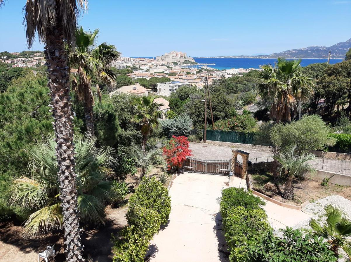 לינה וארוחת בוקר קאלבי Casa Ottobre Blu מראה חיצוני תמונה